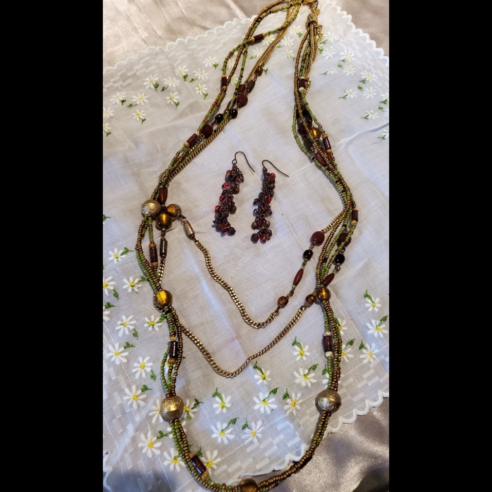 Gold 15" tiered beaded Chico's necklace